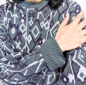 Vtg Grey, Purple + White Unique Graphic Grandpa Sweater. M.